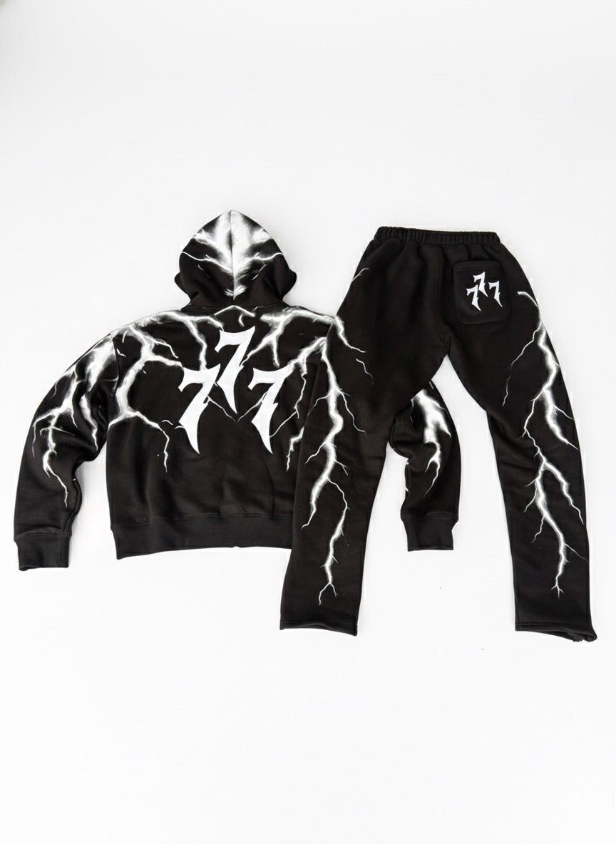 THUNDERSTRUCK SWEATSUIT